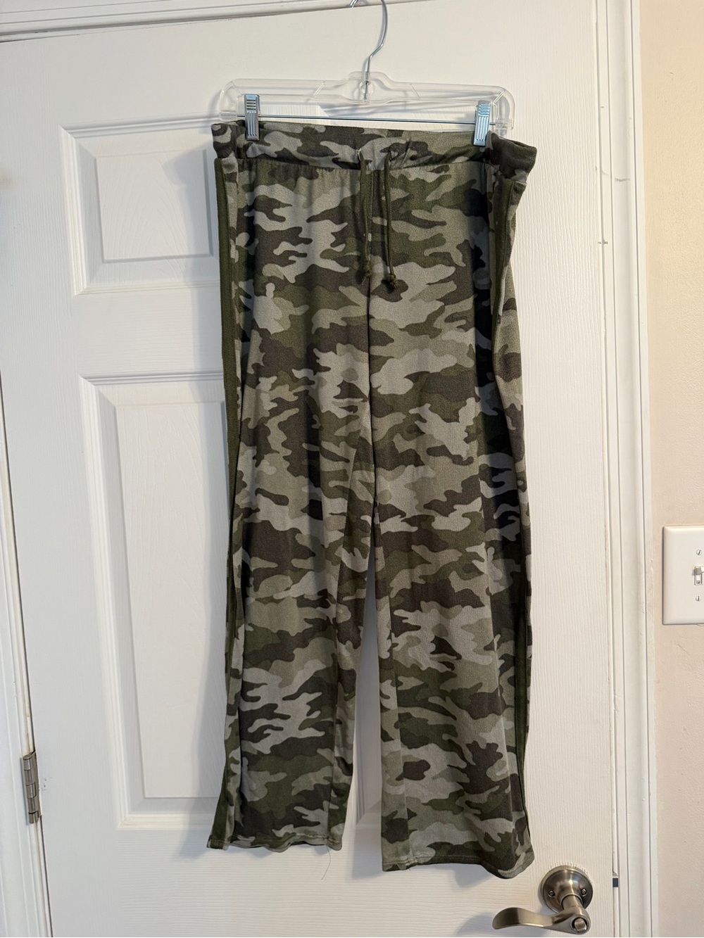 Lucky Brand Women's Wide Leg Camo Pants - Olive Green